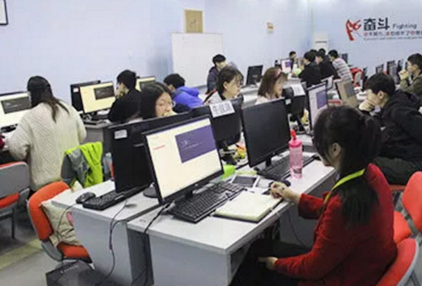 1555557213684891.jpg 配图5 云和数据学员高薪就业.jpg