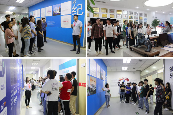 1558405078264588.jpg 配图3 许昌职业技术学院与郑州电子信息职业技术学院师生参观云和数据.jpg